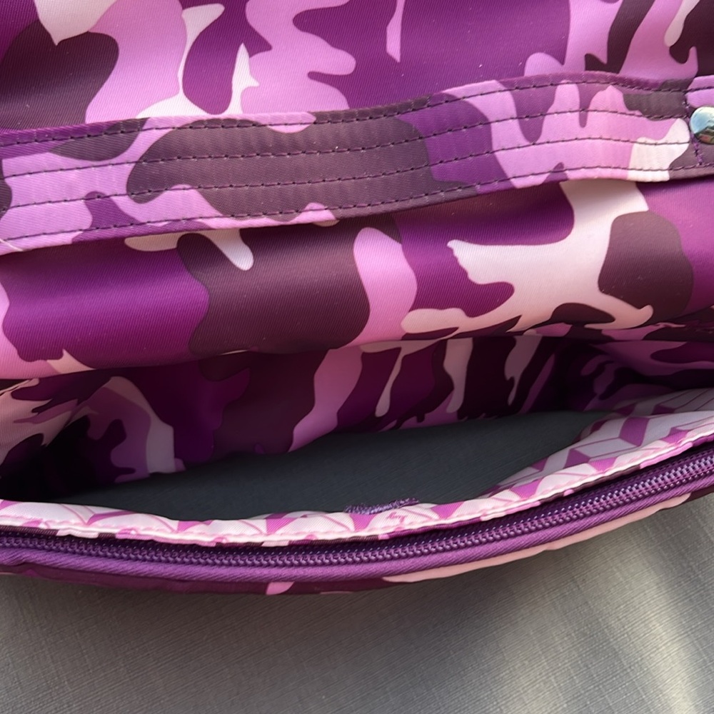 Lug Trolley Pink and Purple Camouflage Bag NWT - Picture 9 of 9